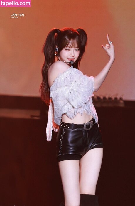 Hong Eunchae_ adult model photos