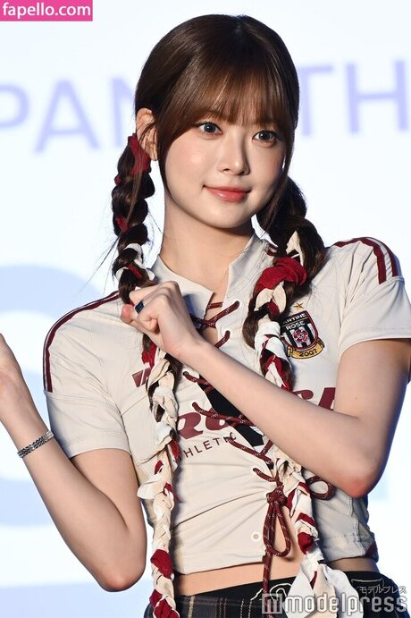 Hong Eunchae_ star adult img