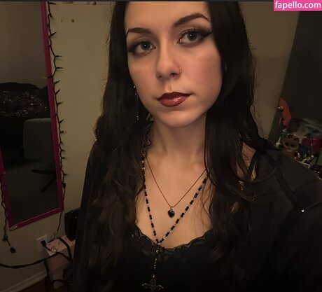 Lily Winters model adult pics