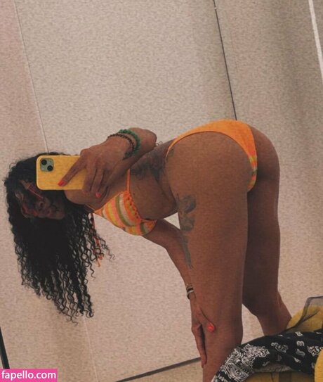 Tia Kemp sexy star photos