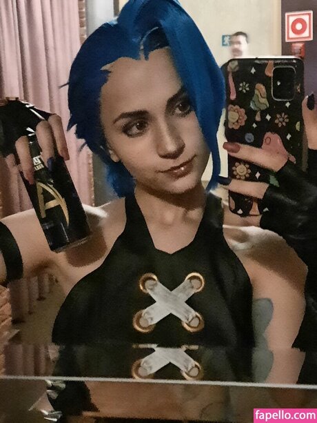 Cheremsha model adult pic