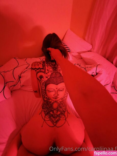 caroliinaa f Profile pic