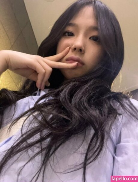 Q Q69 74O high quality pornstar photos