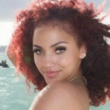 Avi babyyy erotic pornstar gallery