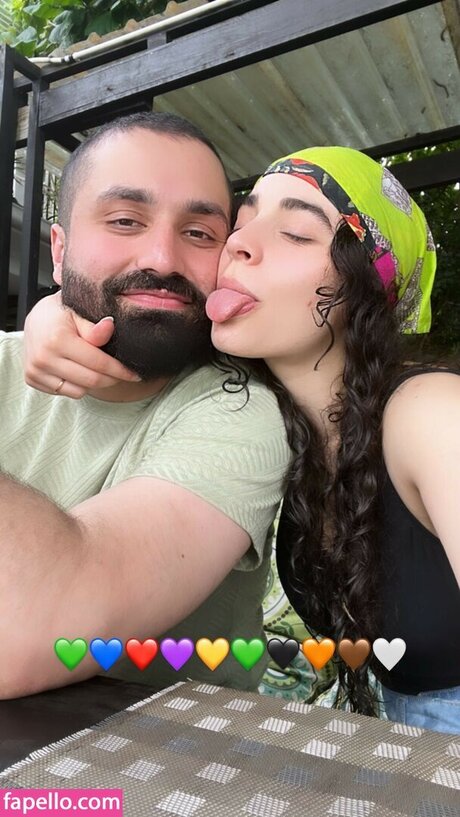 ayaattt free star pictures