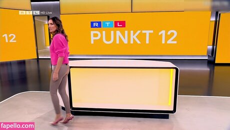 Roberta Bieling art model pic