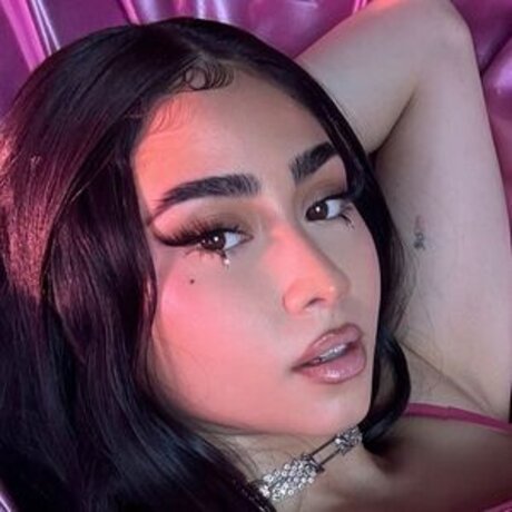 Paloma Mami Profile pic