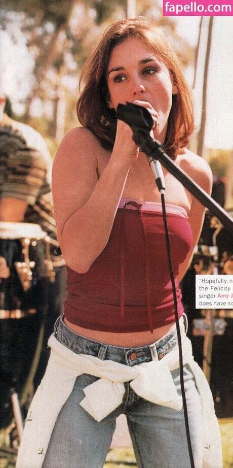 Amy Jo Johnson pornstar sex picture