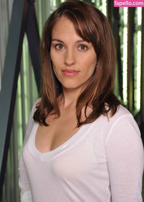 Amy Jo Johnson high quality pornstar photos