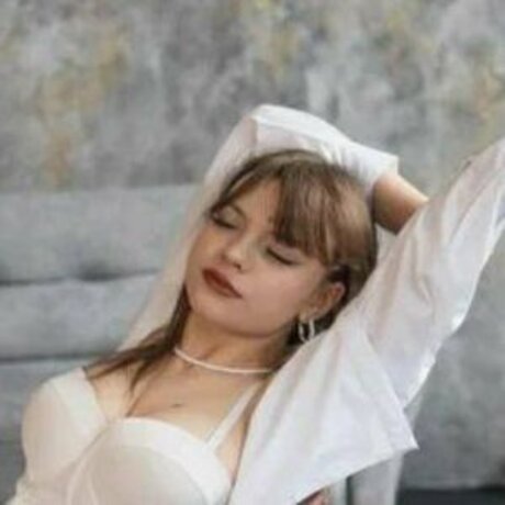 SelenaDearden star pornographic photos