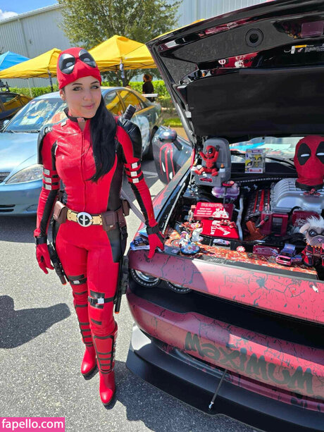 Snarky Jay Cosplay top model image