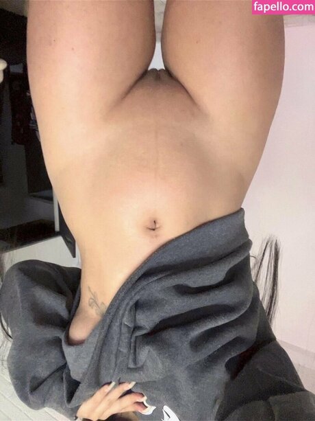 aly golden_ model top pic