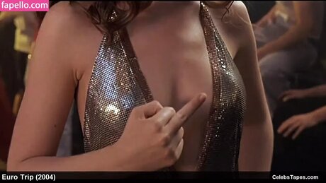 Lucy Skrr star nice gallery