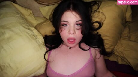 Lola Valentine sex actress photos