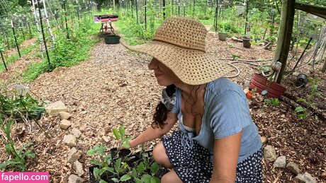 Getting Grounded With Jenna model sexy photo