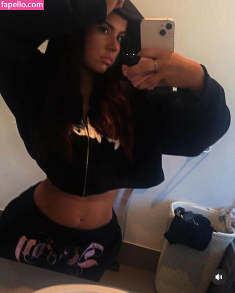 Baeasian naked model pics