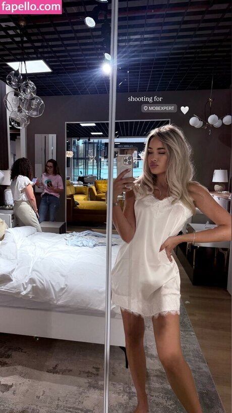 Noemi Demeter star beautiful gallery