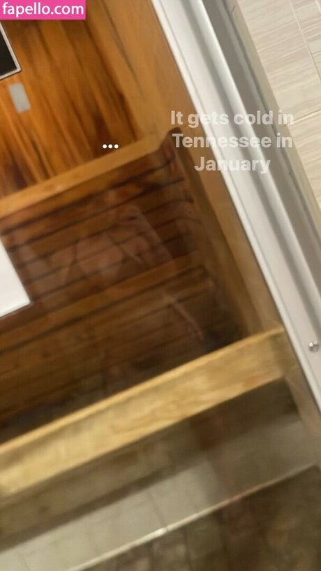 J essence_ sex model images