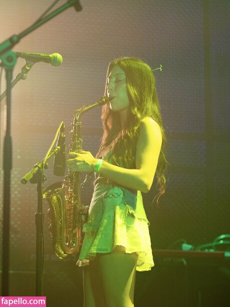 mcd00dle star hot galleries