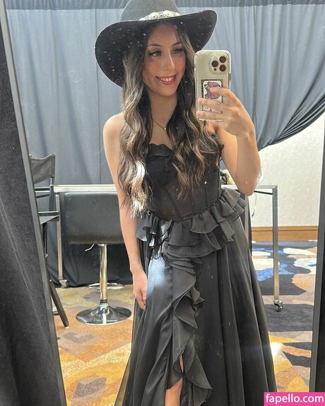 mcd00dle exclusive actress gallery