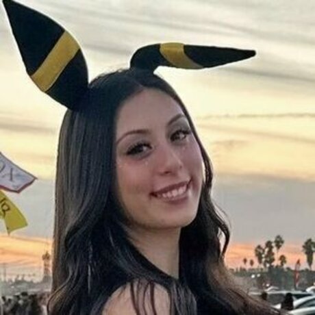 mcd00dle erotic actress pictures