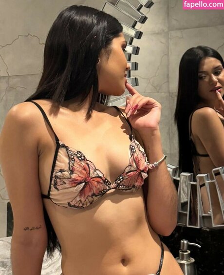 soyloruga pornstar top image