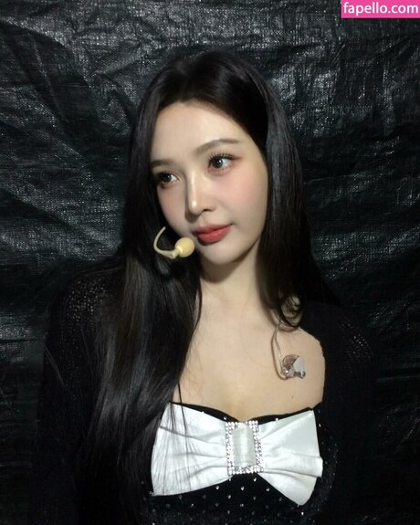 Park Soo young naked actress pic