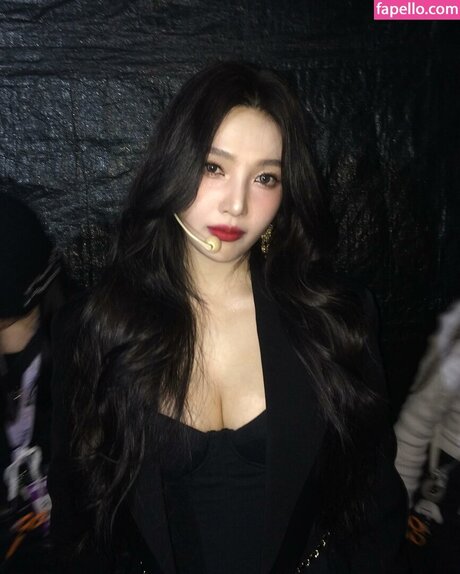 Park Soo young model sexy pictures