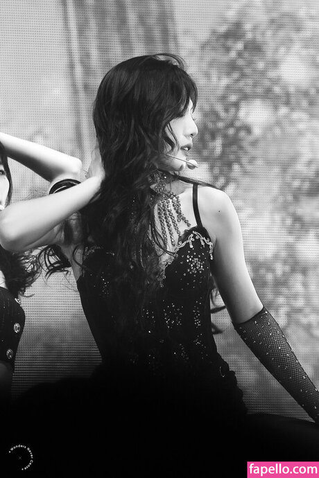 Park Soo young star sex pic