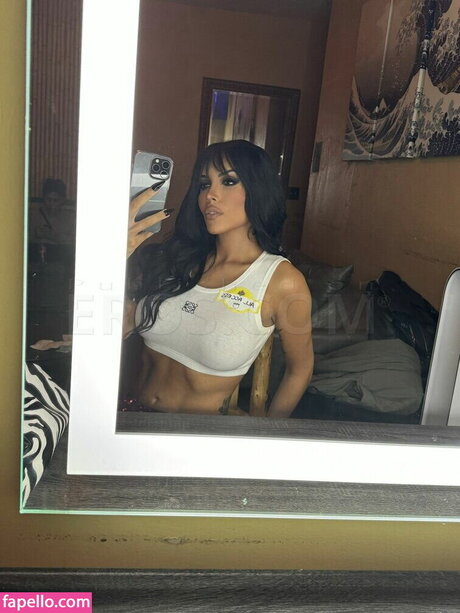 Shayan Siren pretty model picture