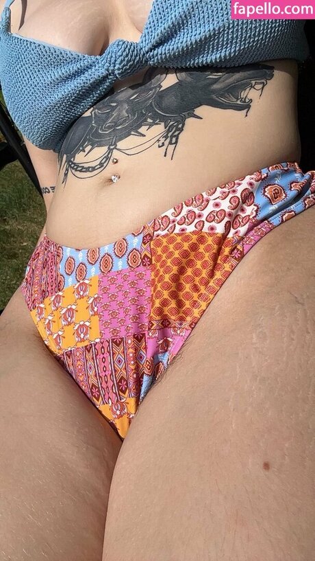 wildclovers1 nude model pictures