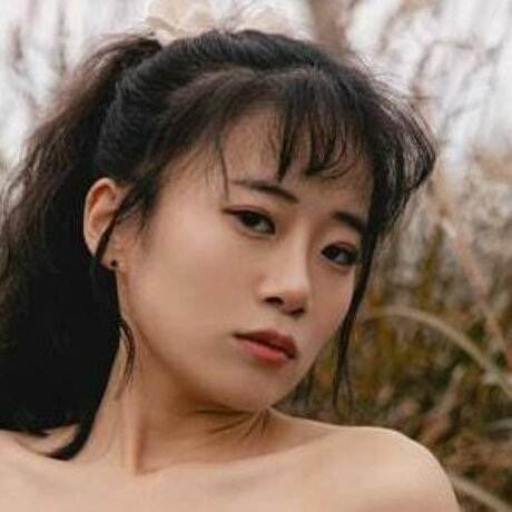 NakedView Magazine model nude photo