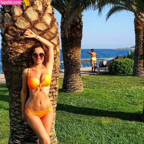 Mamarika xxx actress photo