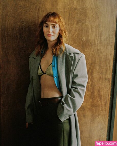 Leighton Meester pornographic model image