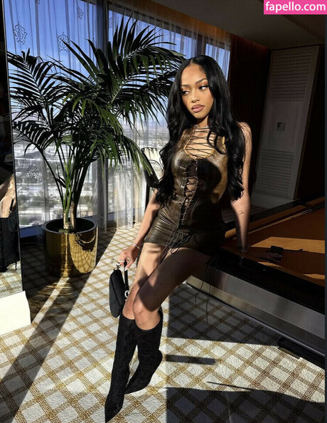 Jodie Woods nude pornstar pic