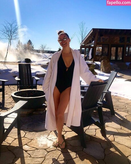 Karen Cliche best model gallery