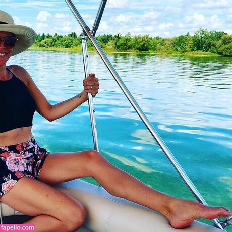 Karen Cliche xxx star pictures