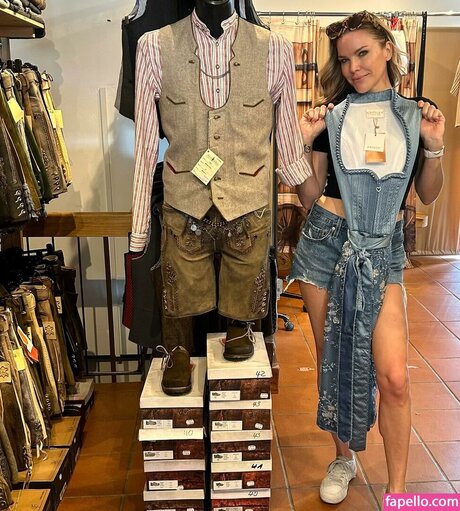 Karen Cliche hot pornstar img