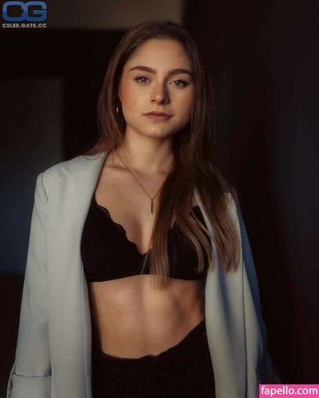 Alinakhani model high quality photo