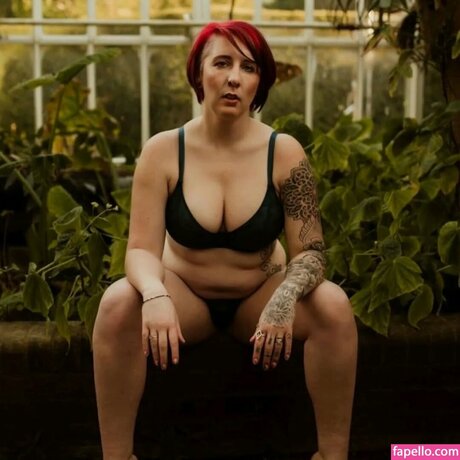 knee deep in life pornstar best image