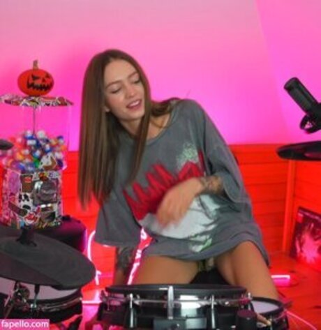 Kriss Drummer pornographic actress pic