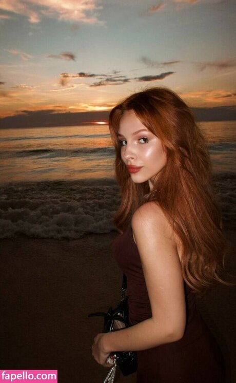 Liahstormi model nice pic