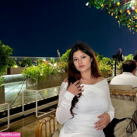 Khushi Tomar star top picture