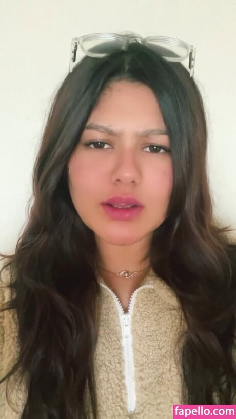 Khushi Tomar model free pic