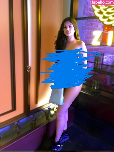 Khushi Tomar pretty pornstar images