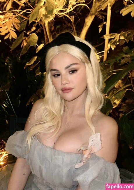 Emili Perez model perfect image