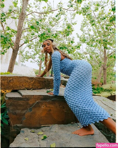 Spellling top star photo