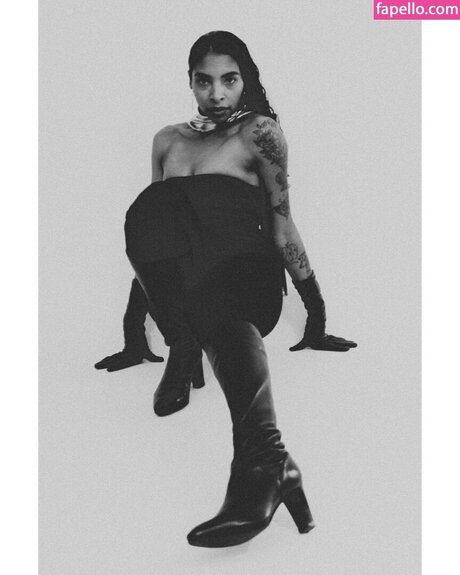 Spellling porn star galleries