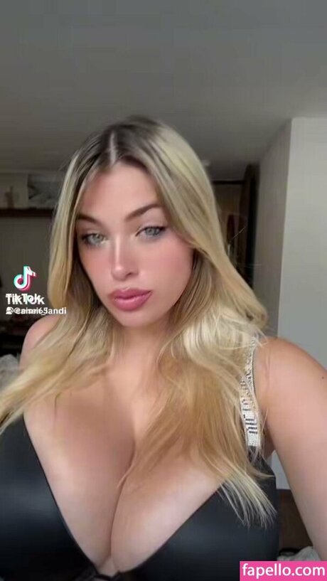 Camilandi sexy actress pics