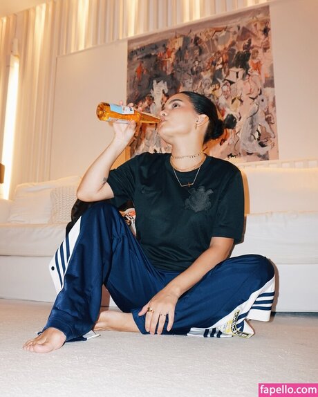 Carol Macedo actress pictures